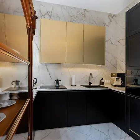 Premium In Parisian Style In The Heart Of Old * Krakow
