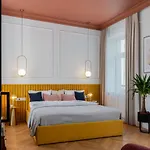 Premium In Parisian Style In The Heart Of Old