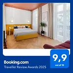 Premium In Parisian Style In The Heart Of Old Apartment