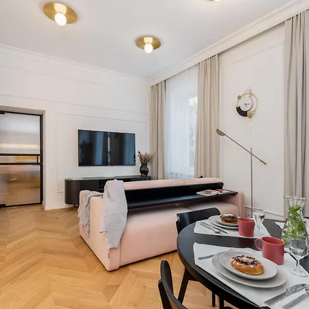 Lägenhet Premium In Parisian Style In The Heart Of Old