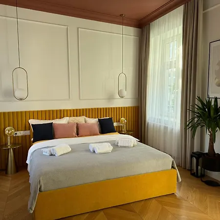 Premium In Parisian Style In The Heart Of Old Lägenhet *