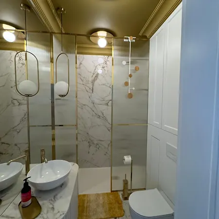 Premium In Parisian Style In The Heart Of Old Lägenhet